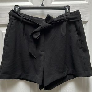 Loft tie waist crepe shorts